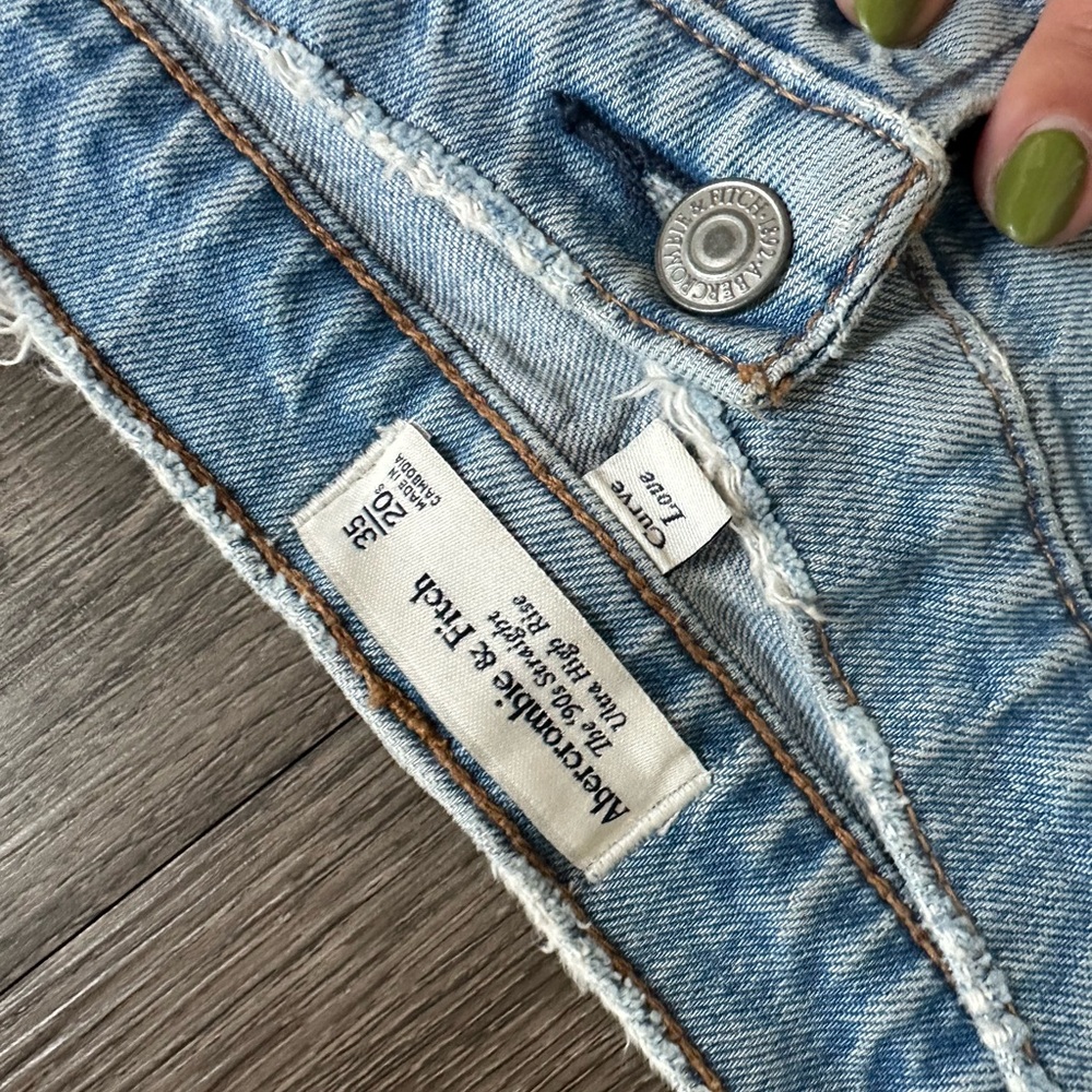 90s Abercrombie distressed jeans 35 Short